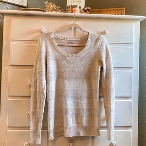 Old Navy Light Grey Sweater, Small